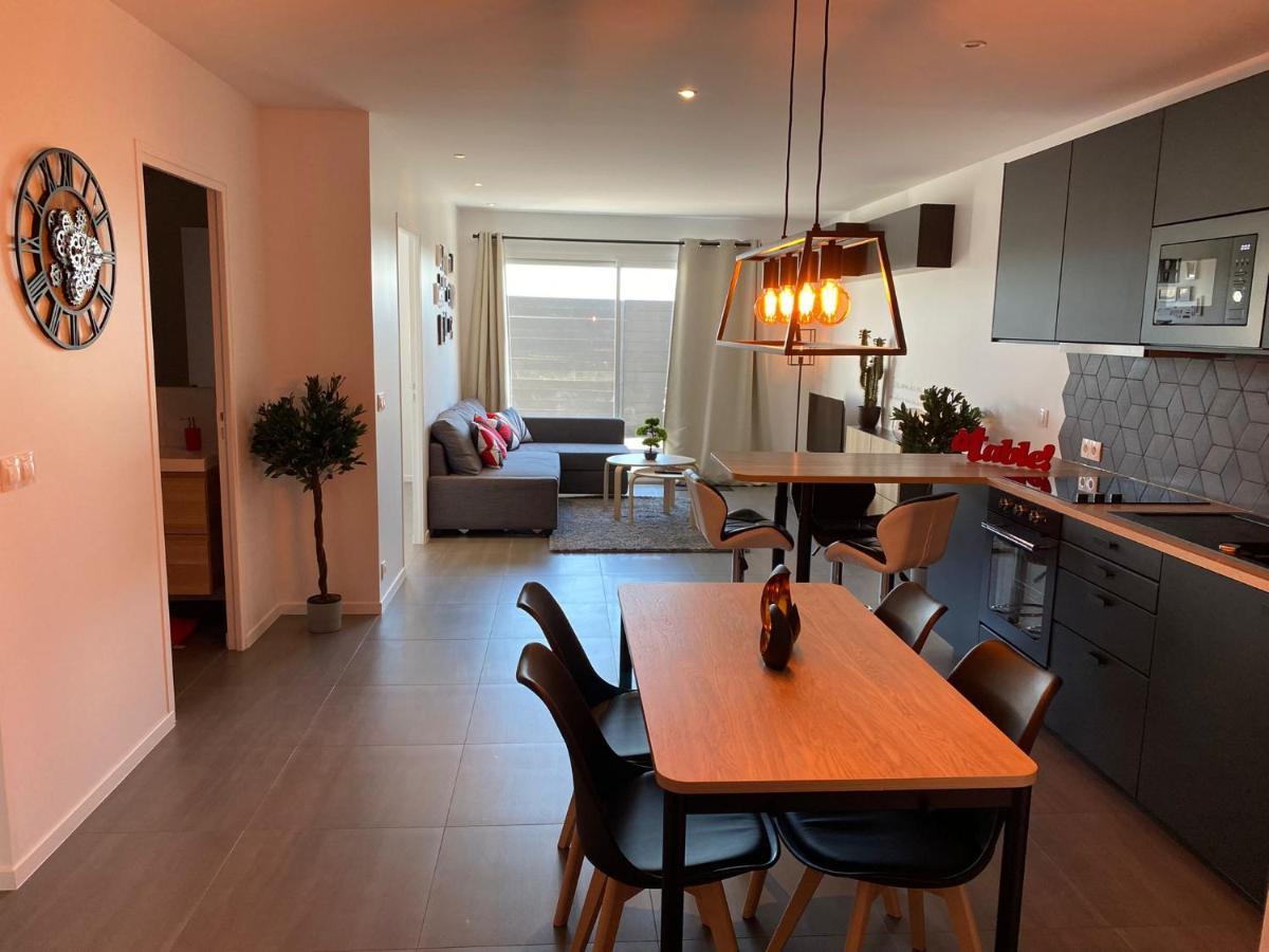 Gold Cocoon T3 74M2 Proche Centre Ville Villejust Exterior photo
